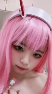 把女大学生干得浪叫不止，后入猛干像打桩一样