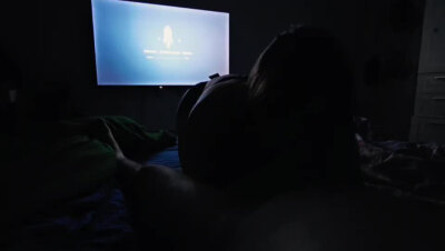 先给他吸爽了再猛干 最后直接射里面