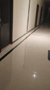 [原创] 楼道里操