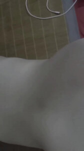 半夜睡不着跑去村里48岁大屁股阿姨家偷情操她 老公随时可能回来吓死人