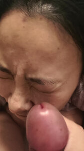 射老婆一脸再让她把精液吸干净