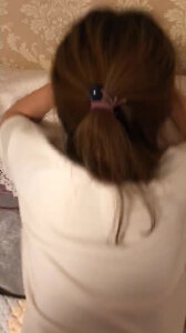 哥们儿偷偷从后面猛干她
