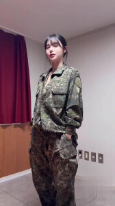 韩国军队里的性感女教官